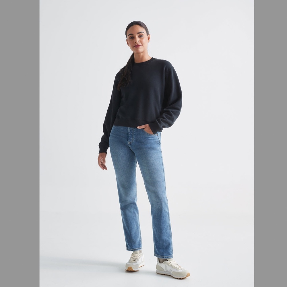 Duer Terry Fleece Performance Crewneck Sweatshirt in Black